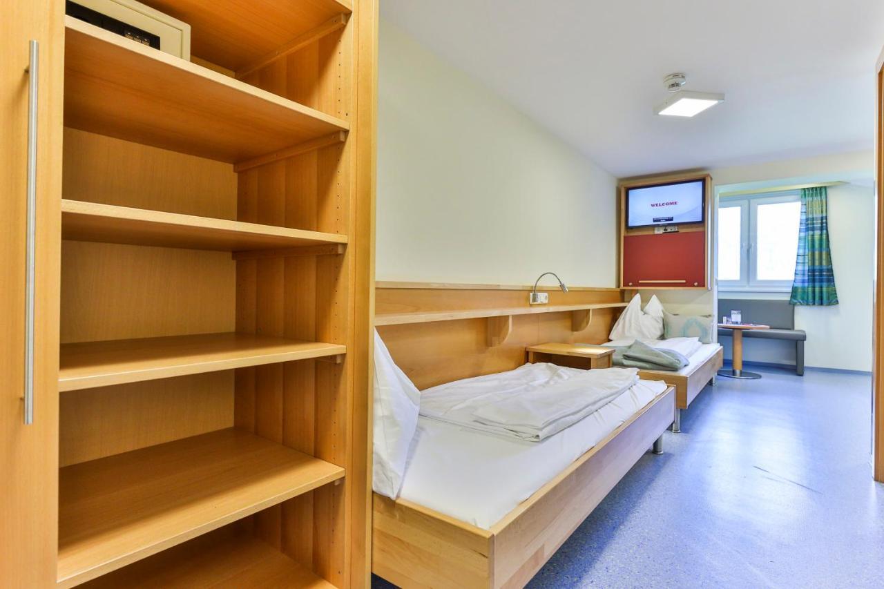 Jugendhotel Bachlehen Und Johanneshof ラートシュタット エクステリア 写真