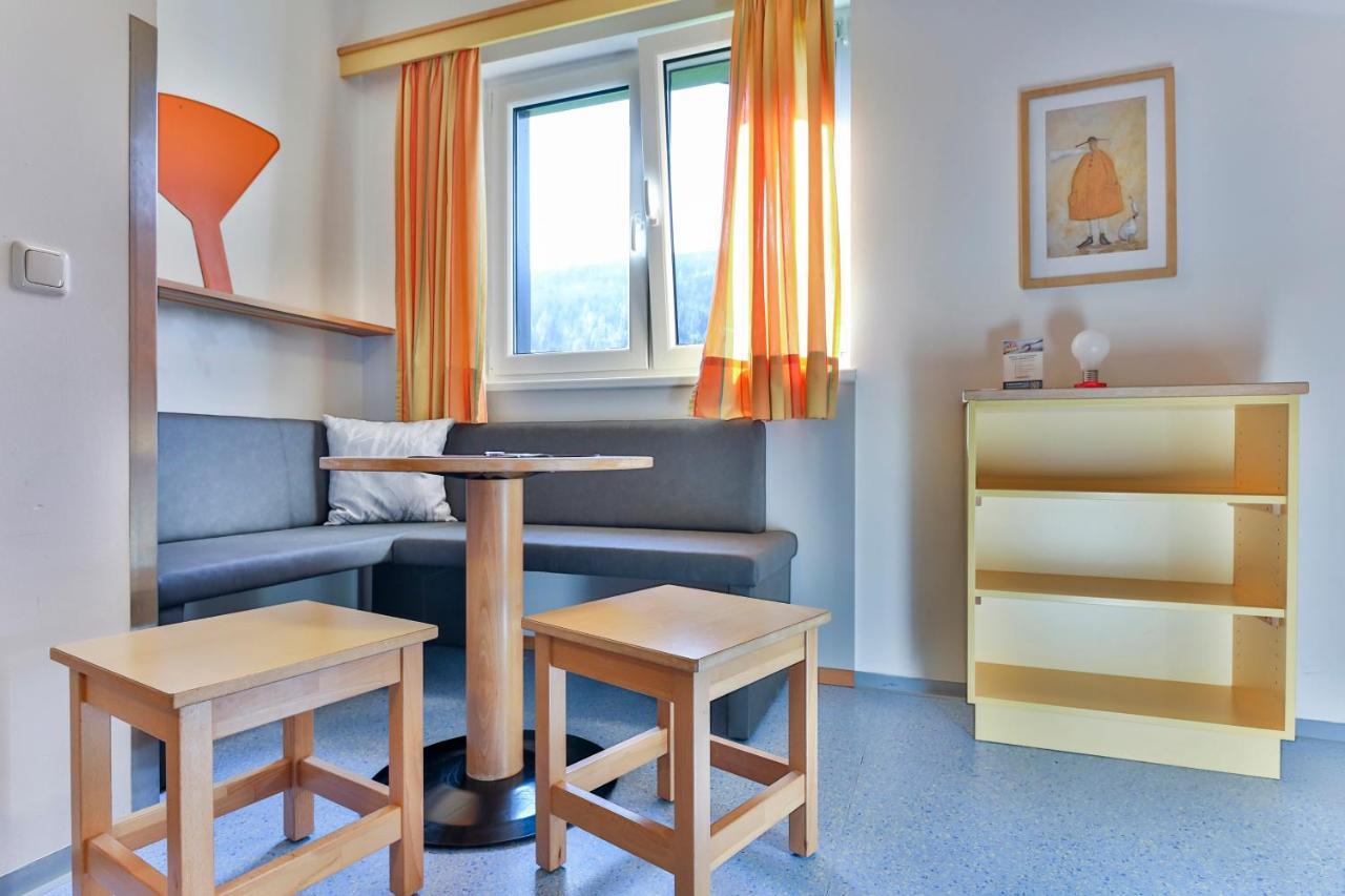 Jugendhotel Bachlehen Und Johanneshof ラートシュタット エクステリア 写真